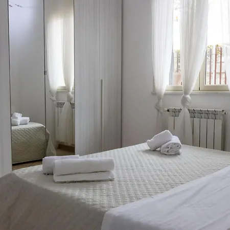 Andrea's Dependance Apartment *